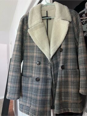 Zara Basic Outerwear Plaid Sherpa-Lined Women’s Coat - Gray/White